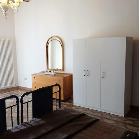Palazzina Storica A Con Terrazzo Spoltore